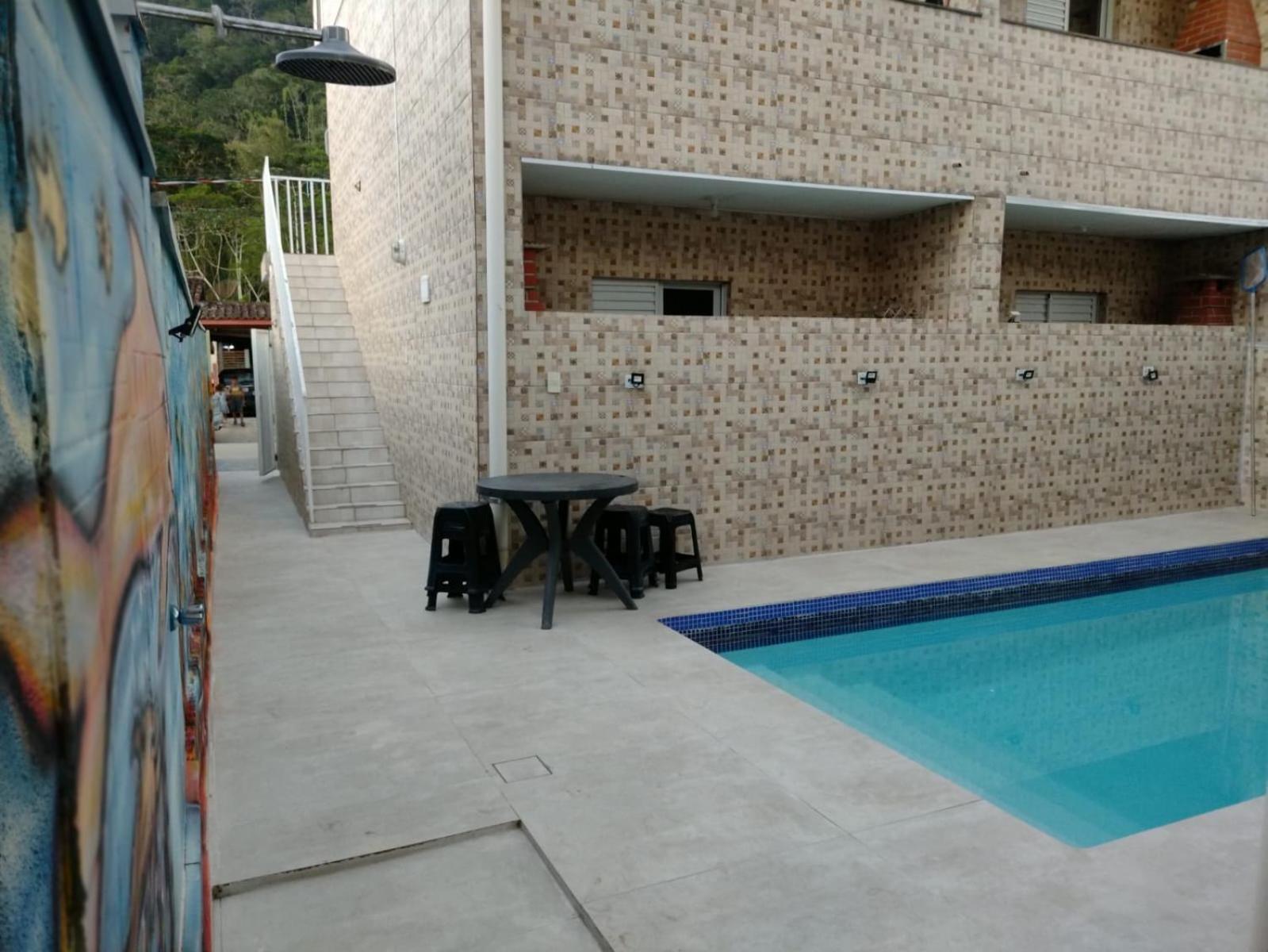 Apartamento com Varanda